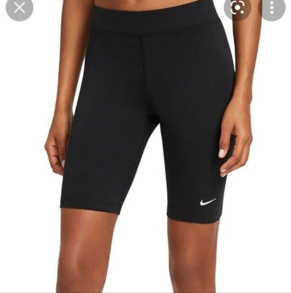 Nike drifit black womens long shorts size xsmall - Picture 1 of 5